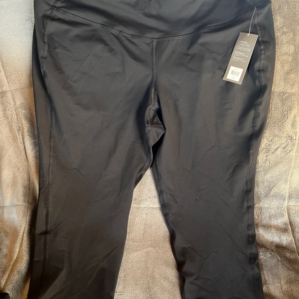 Old Navy Black Work Out Capris